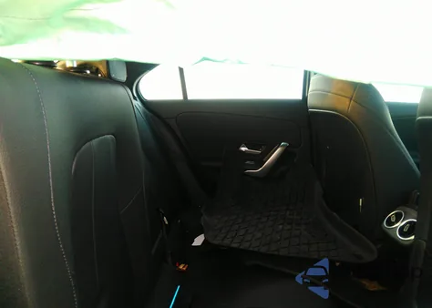 2020 Mercedes-Benz A-Class A 220 z USA, uszkodzony, nr VIN W1K3G4FB4LJ209643